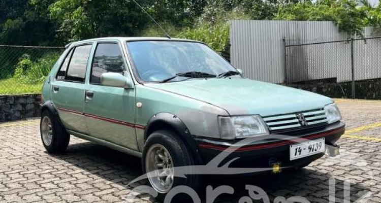 PEUGEOT 205 1987