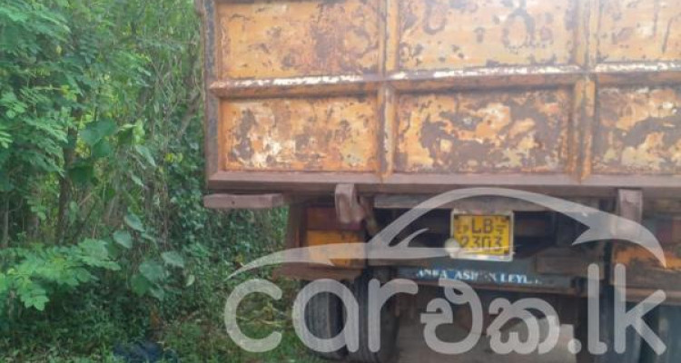 LANKA ASHOK LEYLAND TIPPER 2006