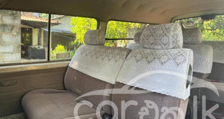 NISSAN CARAVAN 1994