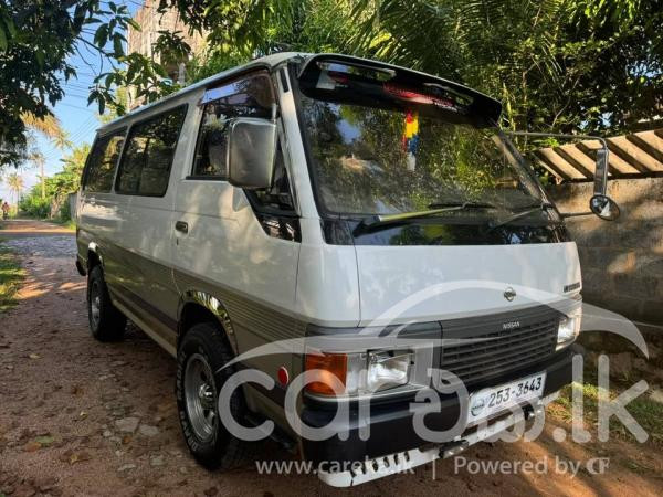 NISSAN CARAVAN 1994