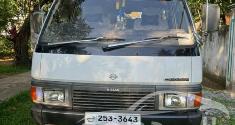 NISSAN CARAVAN 1994