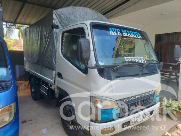 MITSUBISHI CANTER 2003