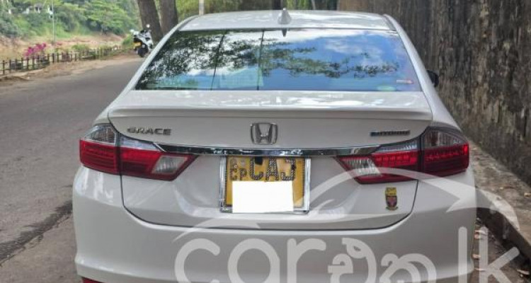 HONDA GRACE 2015