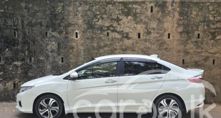 HONDA GRACE 2015