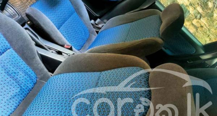 NISSAN WINGROAD Y10 2000