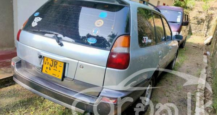 NISSAN WINGROAD Y10 2000