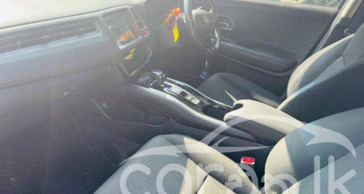 HONDA VEZEL 2014
