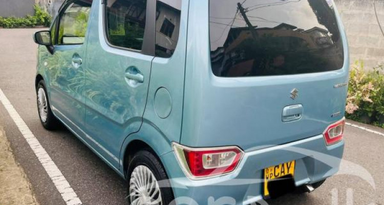 SUZUKI WAGON R FX 2017