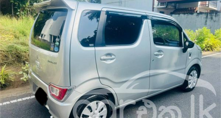 SUZUKI WAGON R 2017