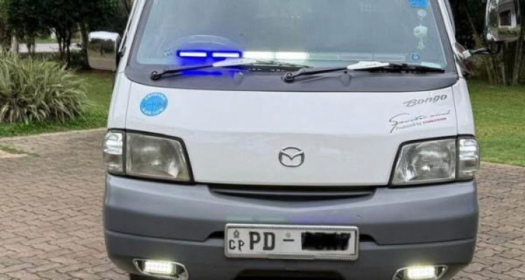 MAZDA BONGO 2008