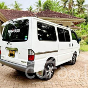 MAZDA BONGO 2008