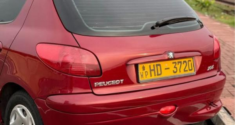 PEUGEOT 206 2002