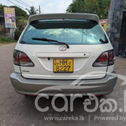 TOYOTA HARRIER 2001