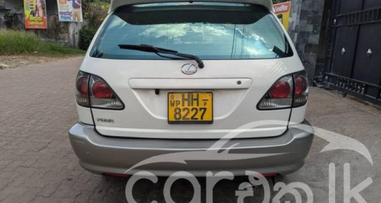 TOYOTA HARRIER 2001