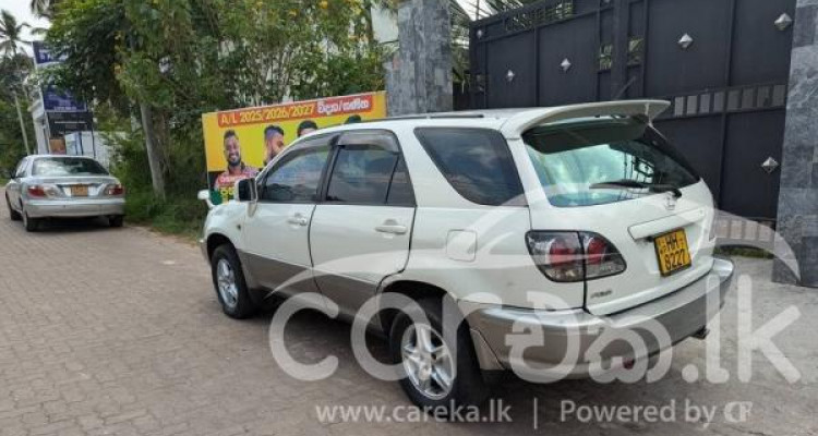 TOYOTA HARRIER 2001