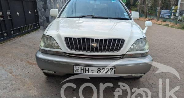 TOYOTA HARRIER 2001