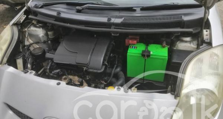 TOYOTA VITZ 2007