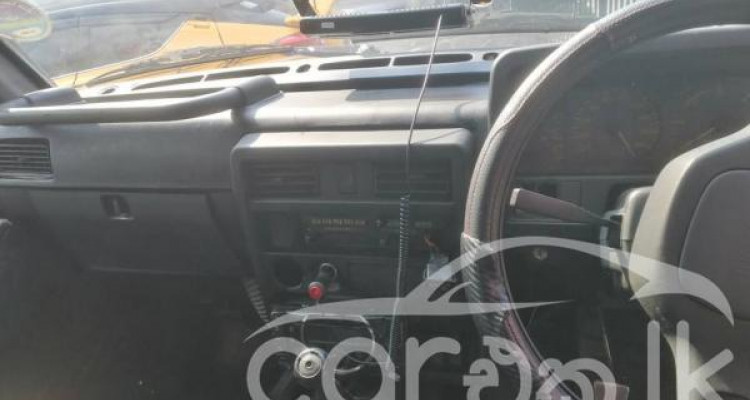 NISSAN PATROL 1985