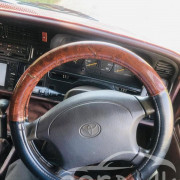 TOYOTA HIACE 1994