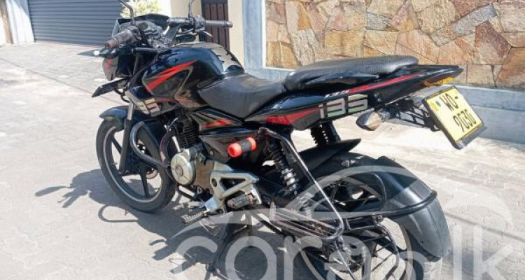 BAJAJ PULSAR 135 2011