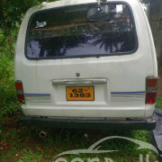 TOYOTA HIACE LH30 1985