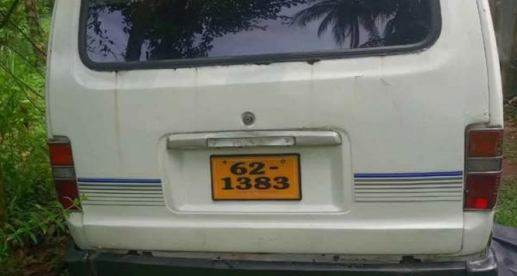 TOYOTA HIACE LH30 1985