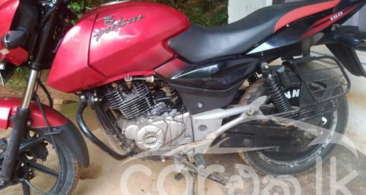 BAJAJ PULSAR 2013