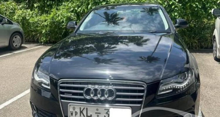 AUDI A4 2010