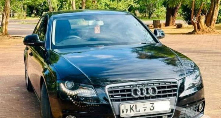 AUDI A4 2010