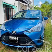 TOYOTA VITZ 2017