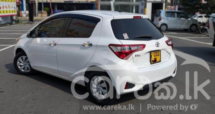 TOYOTA VITZ 2018