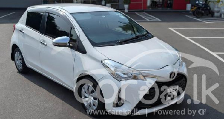 TOYOTA VITZ 2018