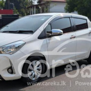 TOYOTA VITZ 2018