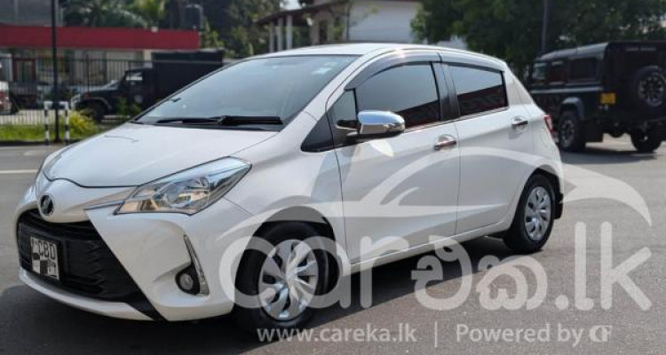 TOYOTA VITZ 2018