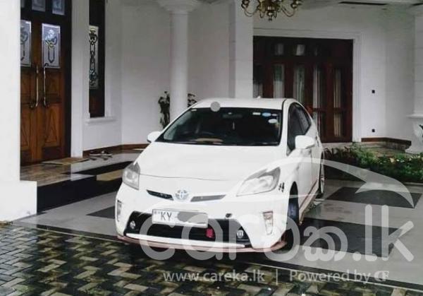 TOYOTA PRIUS 2013