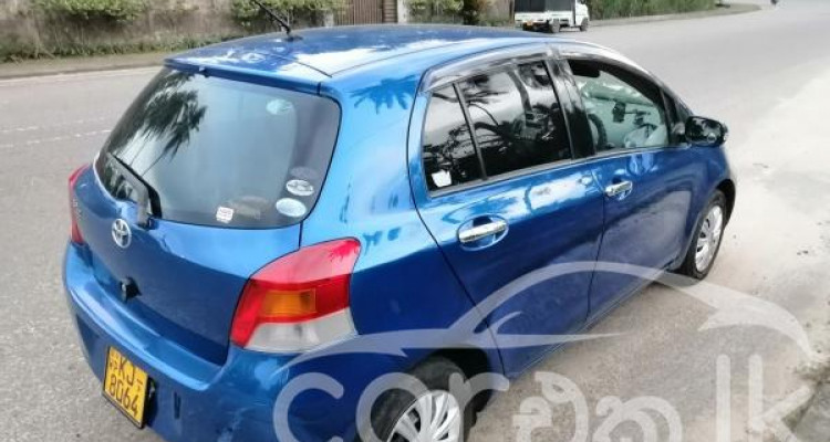 TOYOTA VITZ 2008
