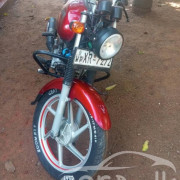 BAJAJ BOXER 2012