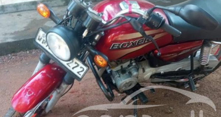 BAJAJ BOXER 2012