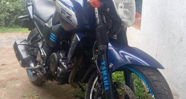 YAMAHA FZ V1 2014