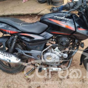 BAJAJ PULSAR 150 2017