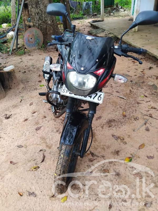 BAJAJ PULSAR 150 2017