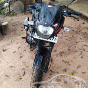 BAJAJ PULSAR 150 2017