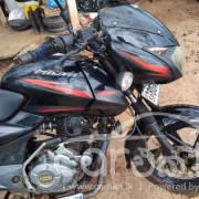BAJAJ PULSAR 150 2017