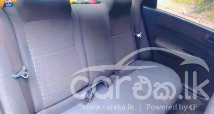 MAZDA FAMILIA 1996