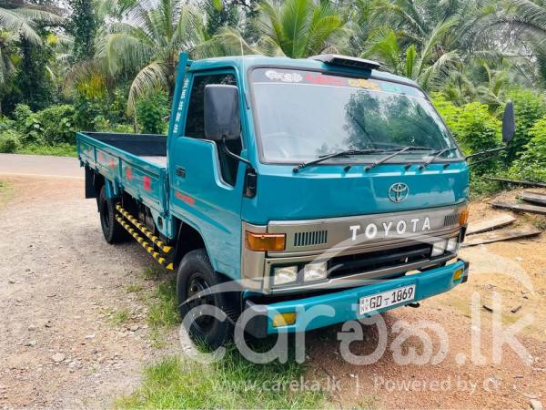 TOYOTA DYNA 1993