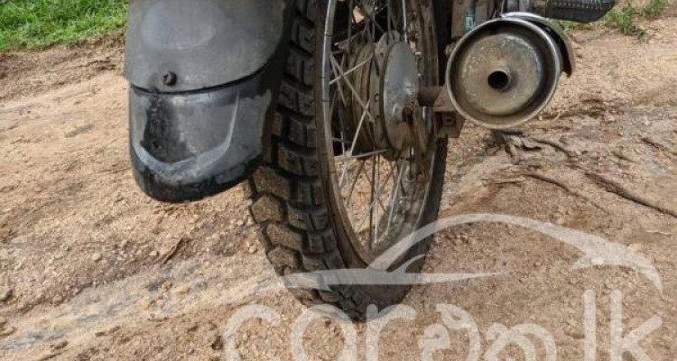 TVS VICTOR 2005