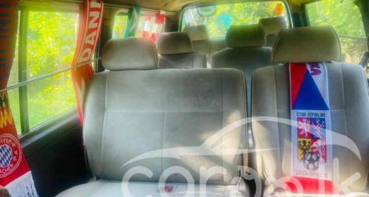 NISSAN CARAVAN 1991