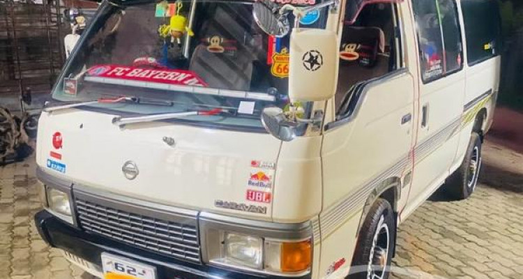 NISSAN CARAVAN 1991