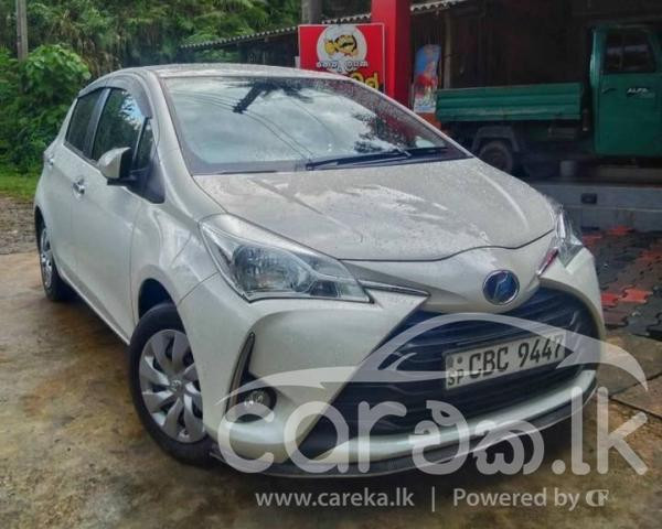 TOYOTA VITZ 2018