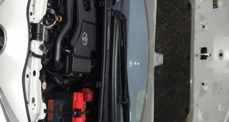 TOYOTA VITZ 2018
